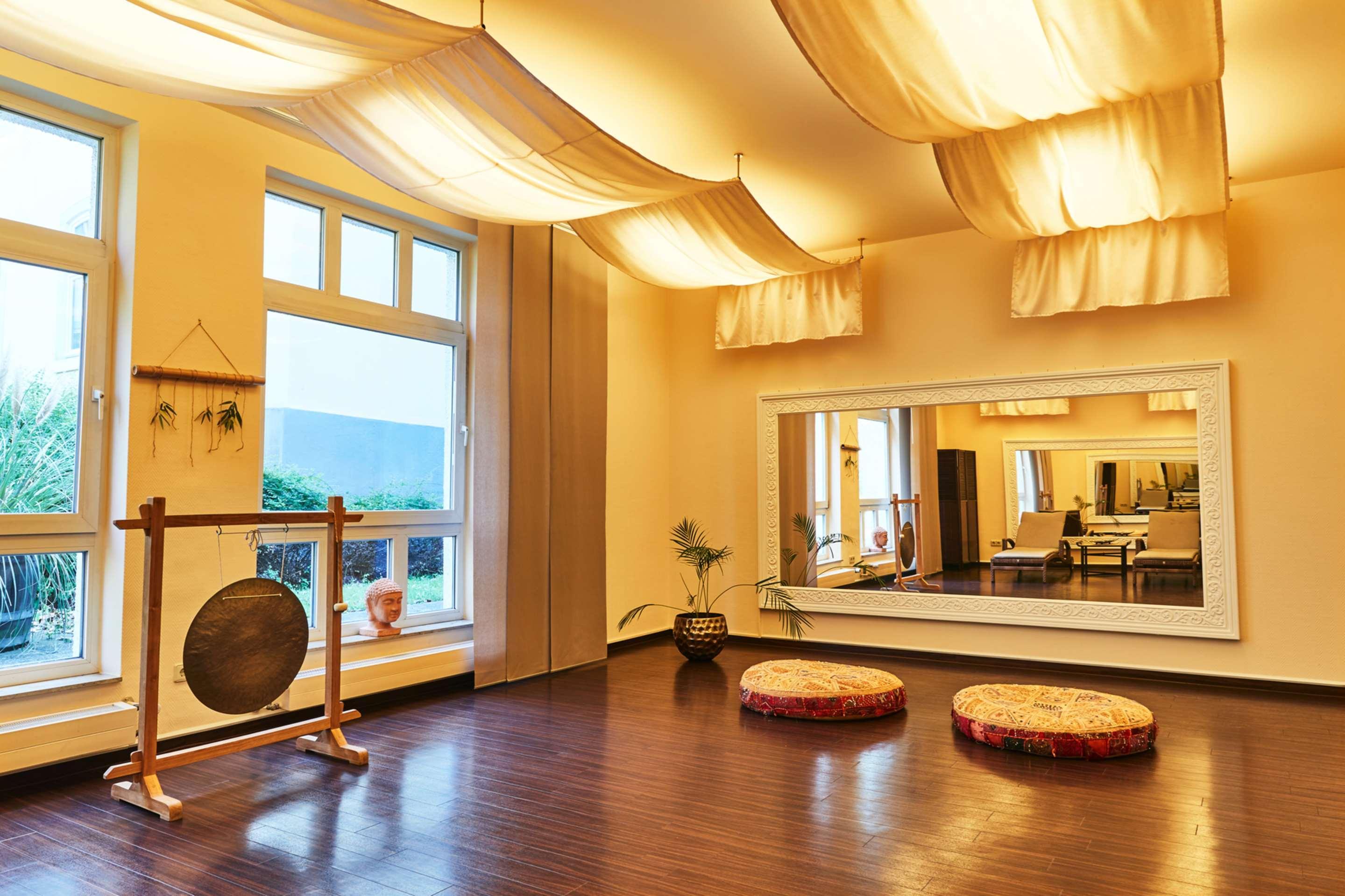 Steigenberger Hotel & Spa Bad Pyrmont Ngoại thất bức ảnh A meditation room at the Dhaganga Hermitage